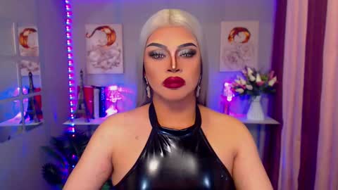 Snapshot of amazingfatcock_ts chatting on January 4, 4:54 pm MISS JAZMINE QUEEN OF HELLFIRE online show from January 4, 4:54 pm