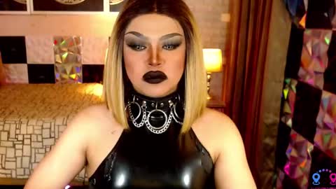 Snapshot of amazingfatcock_ts chatting on October 7, 9:44 pm MISS JAZMINE QUEEN OF HELLFIRE online show from October 7, 9:44 pm