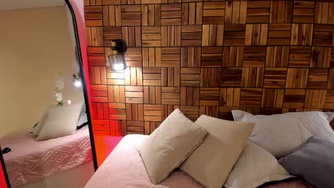 Ambar  online show from April 8, 9:51 pm