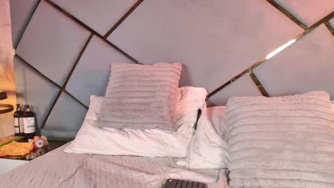 Snapshot of ambar_rosse25 chatting on October 11, 11:48 am Julieta online show from October 11, 11:48 am
