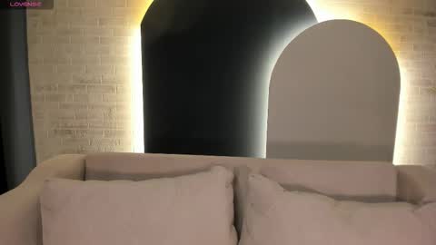 Ambar  online show from March 25, 11:50 am