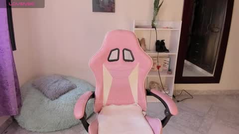 ambarthompson1 online show from February 5, 10:01 pm