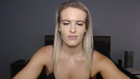 Amber online show from April 21, 2:13 pm