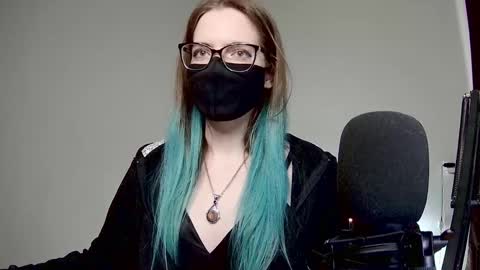 Amber non-nude model online show from February 5, 5:30 am