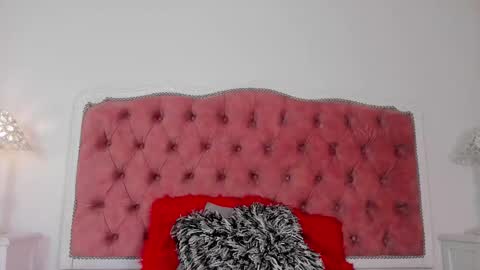 julieta  online show from October 12, 12:09 pm