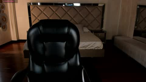  Amber   online show from April 2, 7:10 pm