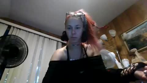 Snapshot of ambionce chatting on September 24, 1:51 pm ambionce online show from September 24, 1:51 pm