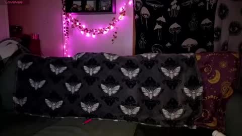 amburlicious online show from April 2, 3:03 am