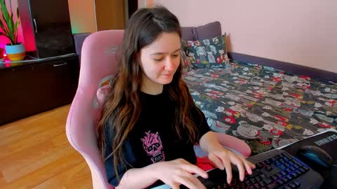 Eileen online show from April 11, 11:03 am