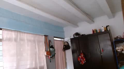 amelia  online show from December 9, 3:11 pm