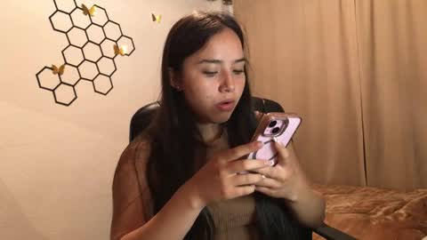 Snapshot of amelia___hall chatting on October 17, 1:04 pm Amelia online show from October 17, 1:04 pm