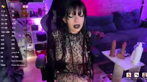 Amelia Aley  online show from June 15, 10:51 am