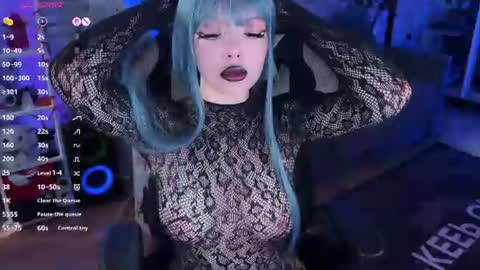 Amelia Aley  online show from July 30, 10:27 am