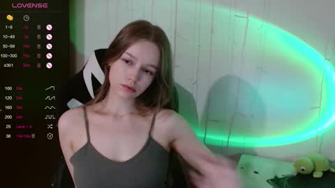 Snapshot of amelia_sweeti chatting on October 2, 9:02 pm amelia_sweeti online show from October 2, 9:02 pm