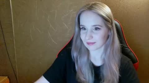 Amelia  online show from May 20, 7:09 pm