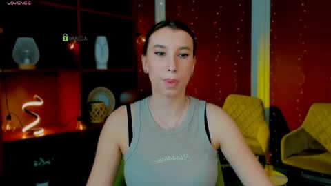 ameliaa_sweet online show from April 17, 11:23 am