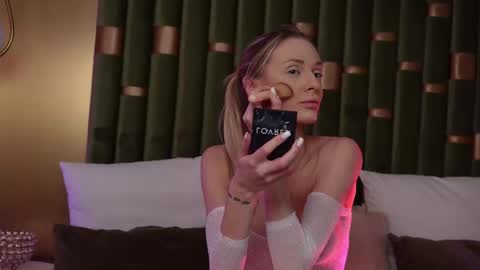 Amelia online show from February 26, 6:48 pm