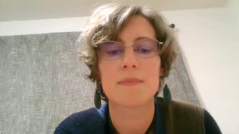 Snapshot of ameliaishka chatting on October 5, 4:21 am Ameliaishka online show from October 5, 4:21 am