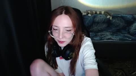 Amelia online show from April 11, 4:11 pm