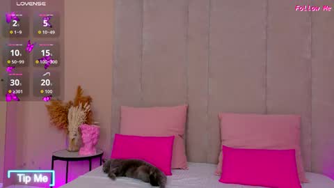 AmeliRoyse online show from November 16, 5:15 pm