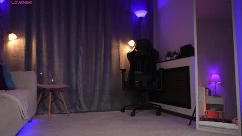 Amy  online show from March 12, 1:42 am