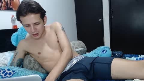 Snapshot of americanbig_dick chatting on March 2, 11:20 pm Lucian online show from March 2, 11:20 pm