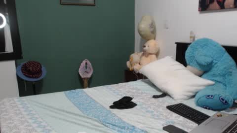 Snapshot of americanbig_dick chatting on September 20, 2:14 am Lucian online show from September 20, 2:14 am