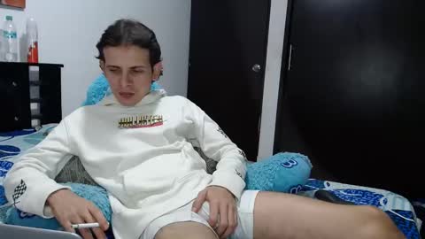 Snapshot of americanbig_dick chatting on February 22, 9:01 am Lucian online show from February 22, 9:01 am