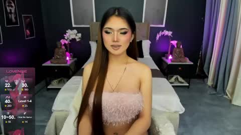 Claire online show from June 18, 7:03 am