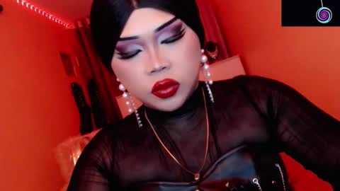 Queen Mireska online show from February 8, 6:55 pm