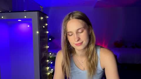Amily online show from June 28, 5:09 pm