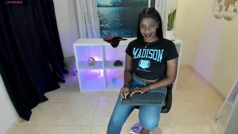 Snapshot of ammy_dams chatting on September 24, 7:42 pm Lore online show from September 24, 7:42 pm