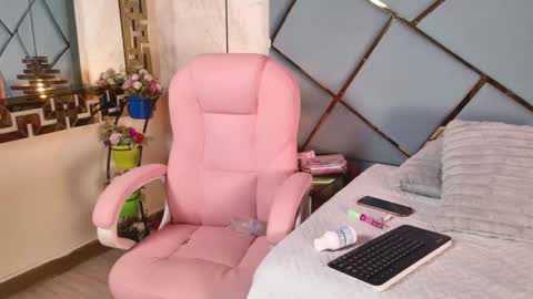 Snapshot of ammy_durand chatting on October 5, 6:59 pm ammy durand online show from October 5, 6:59 pm