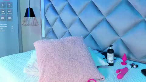 Snapshot of ammy_durand chatting on February 18, 9:10 am ammy durand online show from February 18, 9:10 am