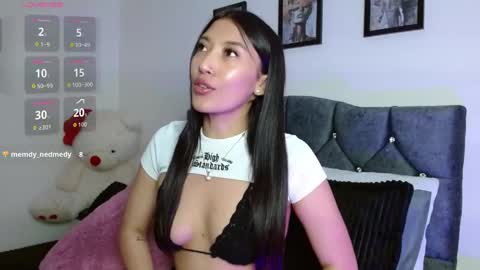 Amy  online show from May 4, 2:40 am