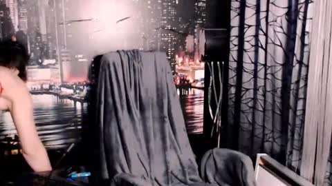 Sarah online show from November 16, 9:17 pm