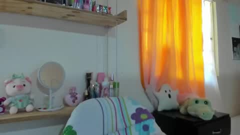 AmyEloise online show from November 12, 6:21 pm