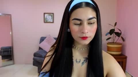 Snapshot of amy_lovelydoll chatting on September 10, 9:27 pm Amy online show from September 10, 9:27 pm