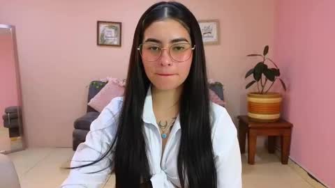 Snapshot of amy_lovelydoll chatting on October 7, 12:06 am Amy online show from October 7, 12:06 am