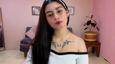 Snapshot of amy_lovelydoll chatting on September 19, 8:56 pm Amy online show from September 19, 8:56 pm