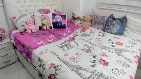 Amy Caroland online show from February 19, 3:17 am