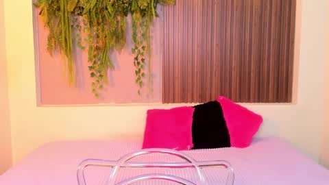 My name is AMY... Nice to meet you  thumb up me please its important online show from September 19, 4:54 pm