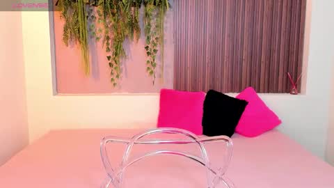 My name is AMY... Nice to meet you  thumb up me please its important online show from September 10, 5:58 pm