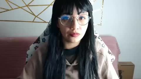 amycosplay99 online show from December 15, 7:37 am