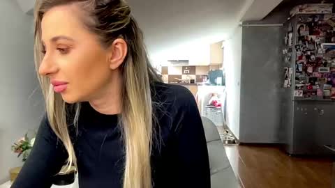 amyroberta92 online show from September 25, 7:26 am