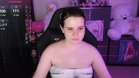 amyvibes online show from March 13, 11:30 pm