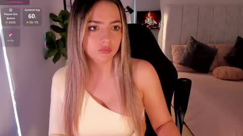    online show from June 4, 9:32 pm