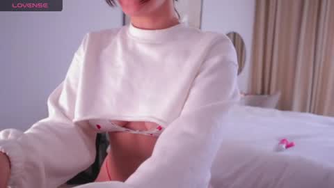 Amy online show from April 23, 1:35 pm