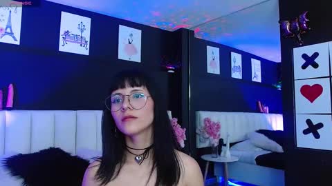 Ana online show from November 6, 1:58 pm