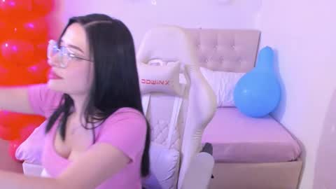 Im anna but you can call me as you want online show from February 28, 8:13 pm